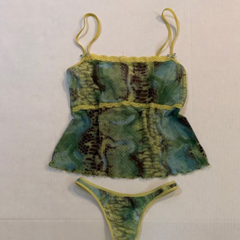 Eberjey Lace Trim Camisole Small Form-Fitting Snake Print  w/ matching tong